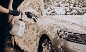 Cara Mencuci Mobil yang Benar agar Cat Tetap Kinclong