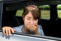Cara Menghilangkan Bekas Muntah di Dalam Mobil Tanpa Sisa Bau