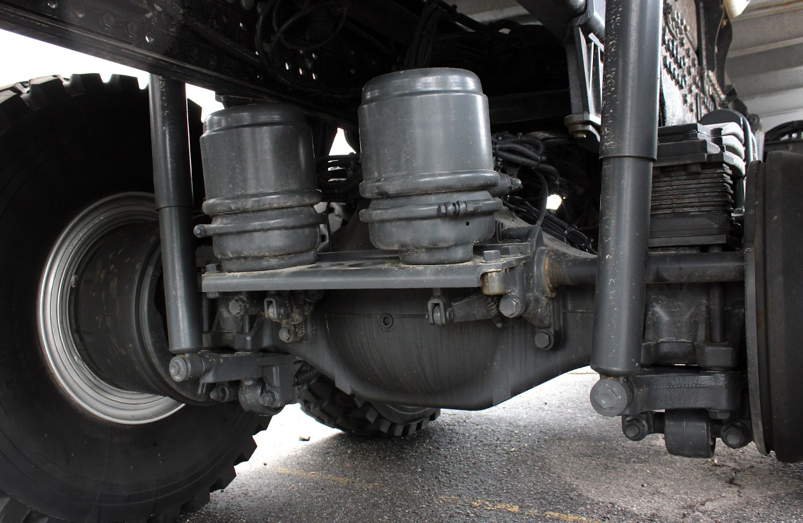 Cara Merawat Suspensi Mobil