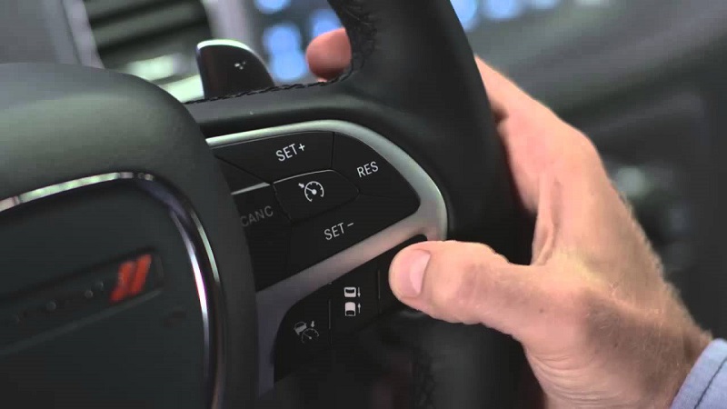 Cruise Control dan Adaptive Cruise Control