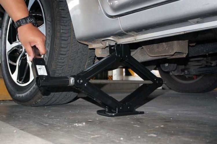 Jenis Dongkrak Mobil Dan Fungsinya