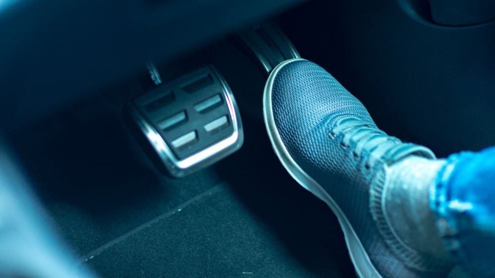 Penyebab Gas Mobil Kosong