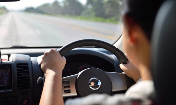 Penyebab Setir Mobil Lari ke Kiri