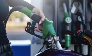 Risiko Mobil Sering Gonta Ganti BBM Risiko Mobil Sering Gonta Ganti BBM