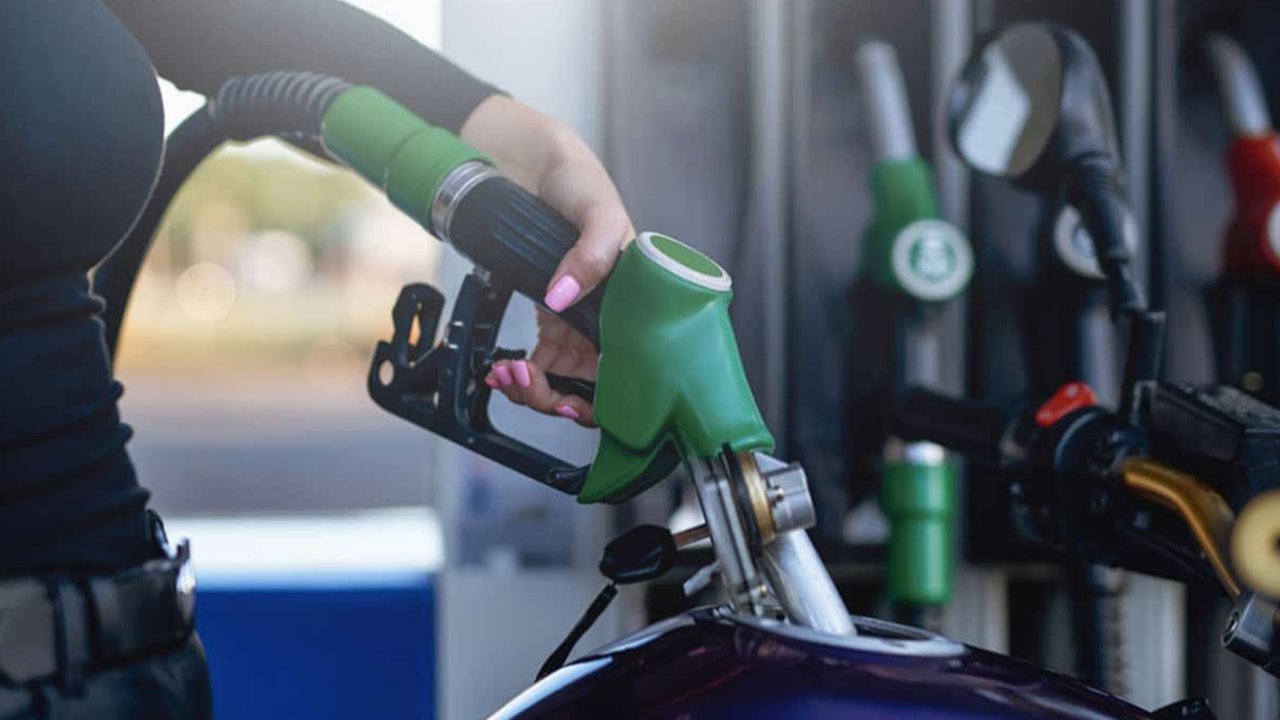 Risiko Mobil Sering Gonta Ganti BBM