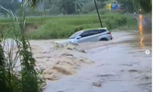 Cara Tepat Menangani Mobil Setelah Kena Banjir
