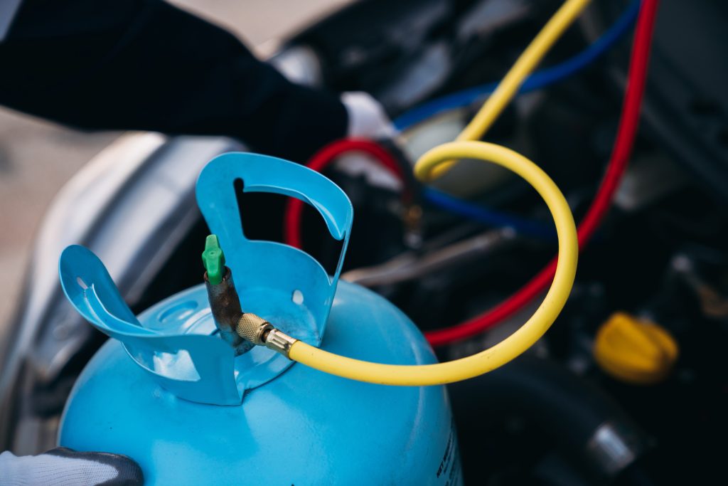 Freon AC Mobil Habis