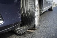 Tanda-Tanda Pecah Ban Mobil