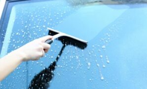 Tips Membersihkan Jamur Kaca Mobil Sendiri Tips Membersihkan Jamur Kaca Mobil Sendiri